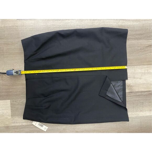 Pendleton NWT Black Pencil Skirt, 100% Virgin Wool Bottom, Size 16P, MSRP $118 - Picture 7 of 8